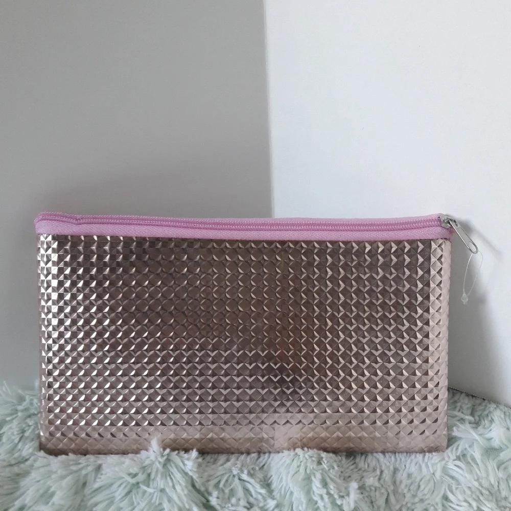 NWOT Pink geometric holographic shiny cosmetic bag